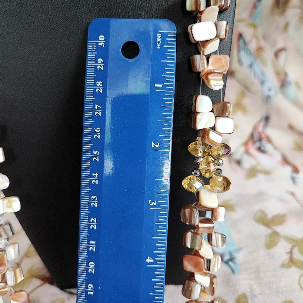 Mother of Pearl Seashell Sea Shell Extra Long Canary AB Beads Vintage Necklace - Picture 12 of 15
